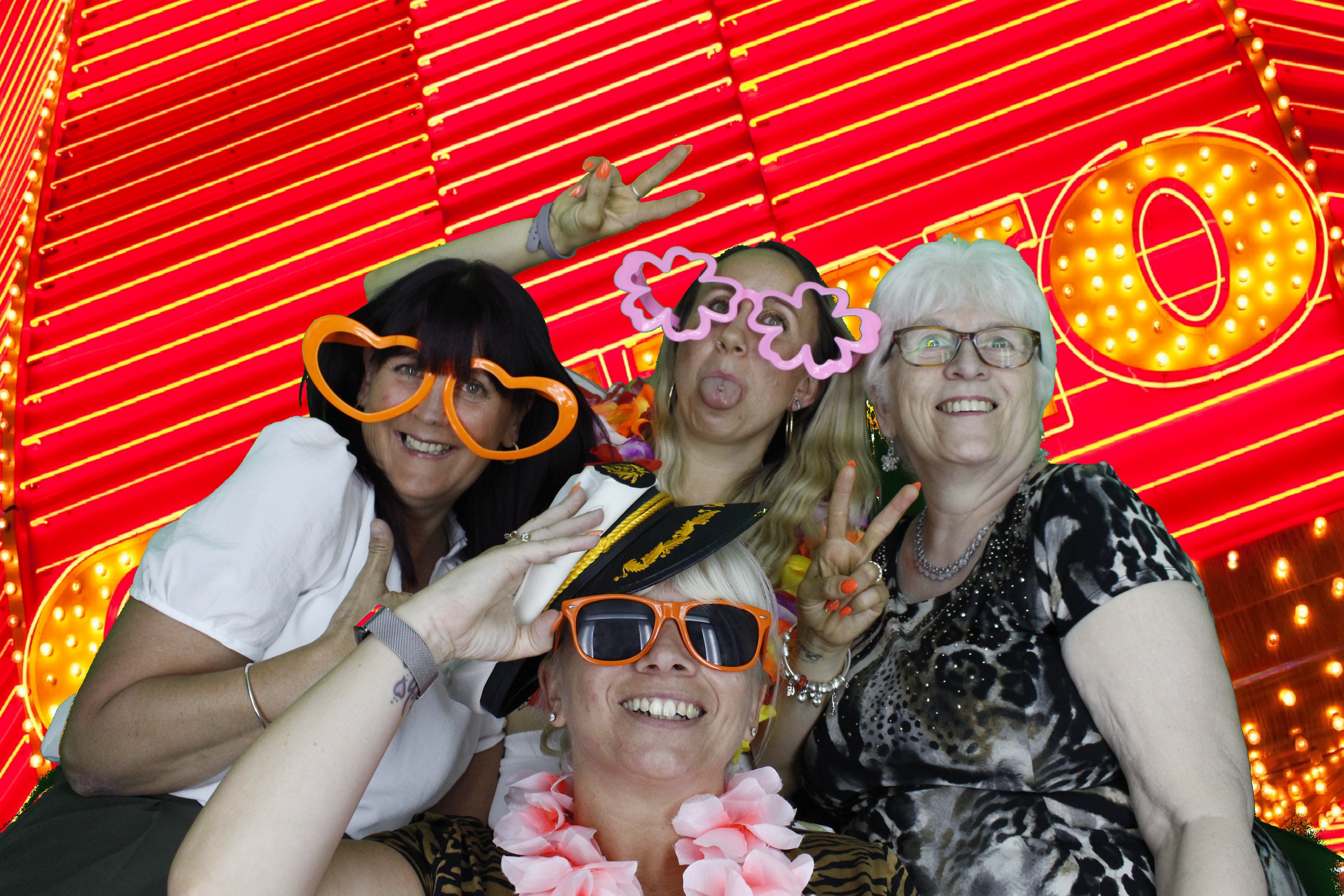 Hollie Mills | View more photos from the event at gallery.myphotoboothexperience.co.uk/u/MyPhotoBoothExperienceLtd/Hollie-Mills